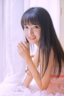 美女来了